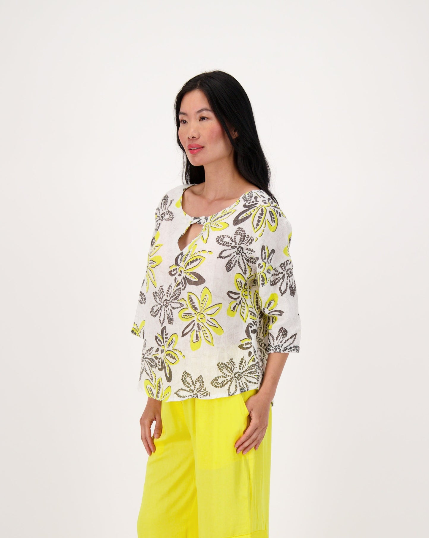 Relaxed Fit Floral Linen Top