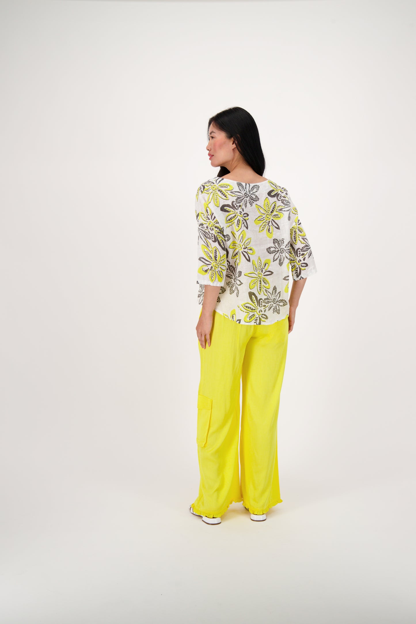 Relaxed Fit Floral Linen Top