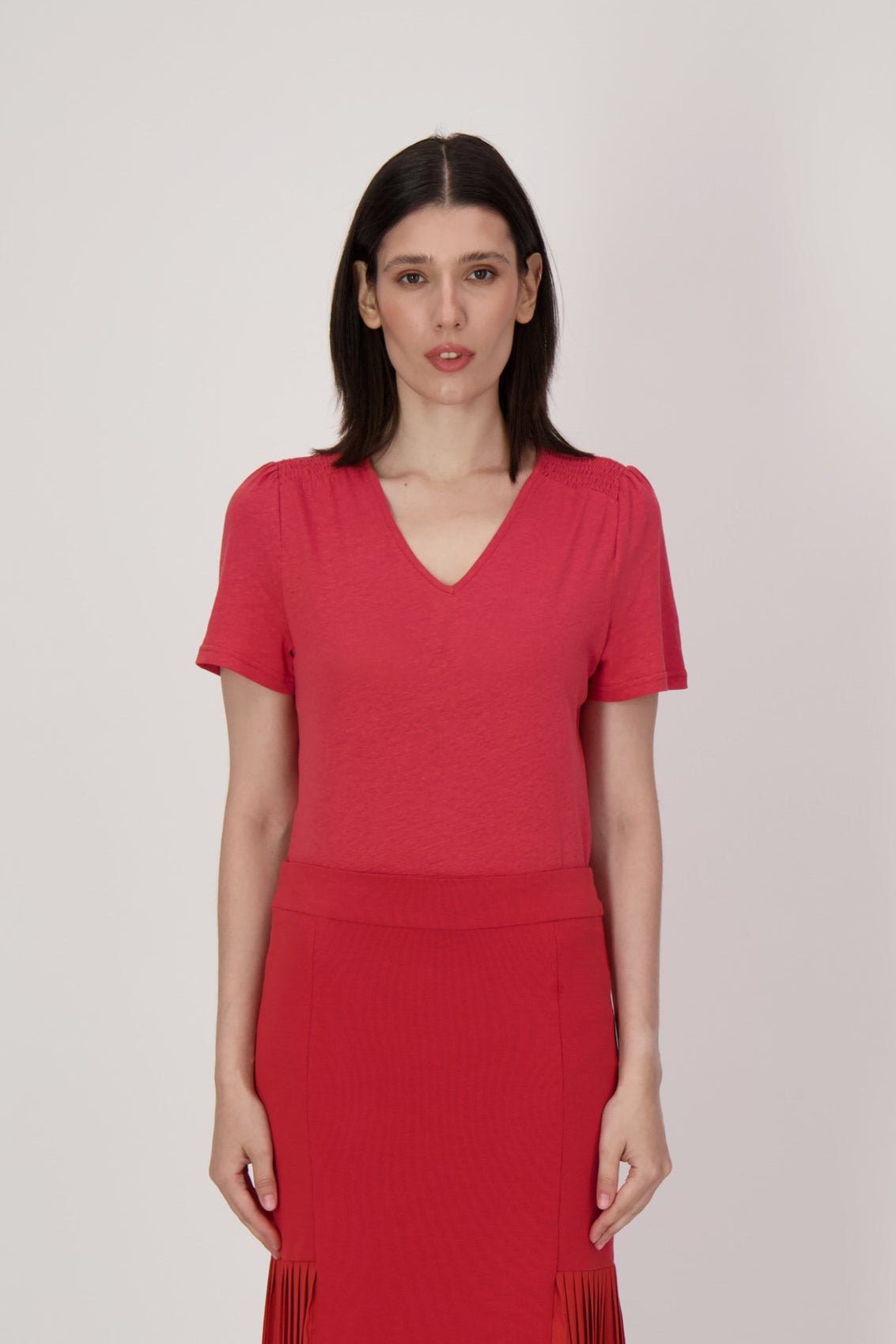 Linen-Cotton Blend Ruched Shoulder T-Shirt