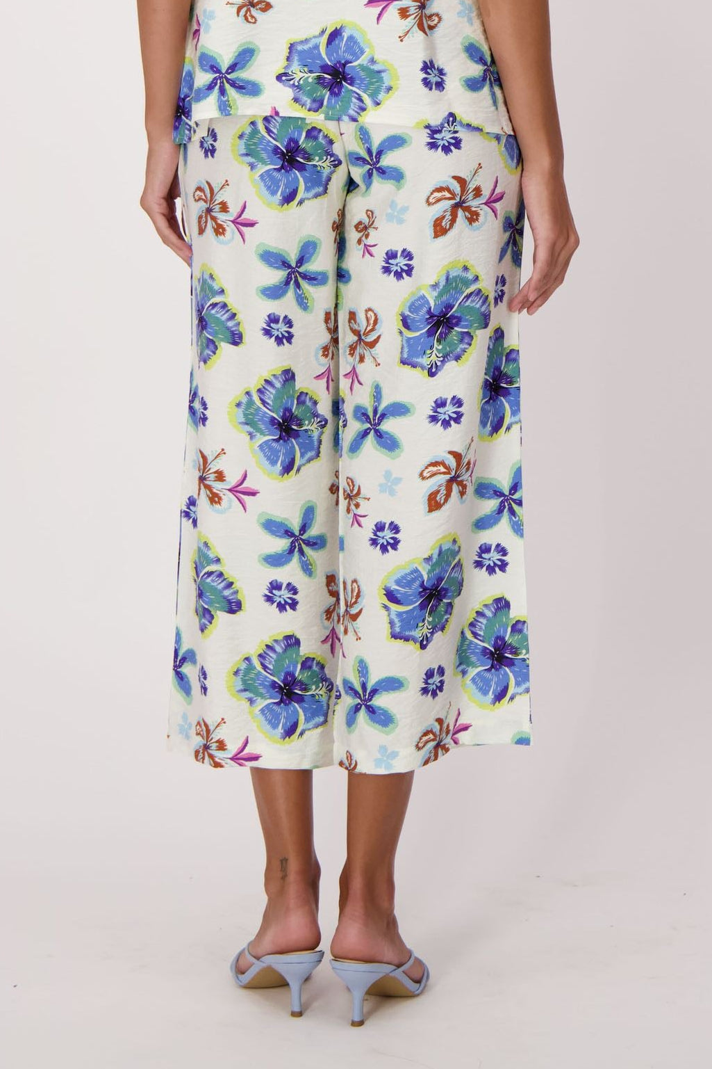 Floral Bloom Relaxed Belted Pant