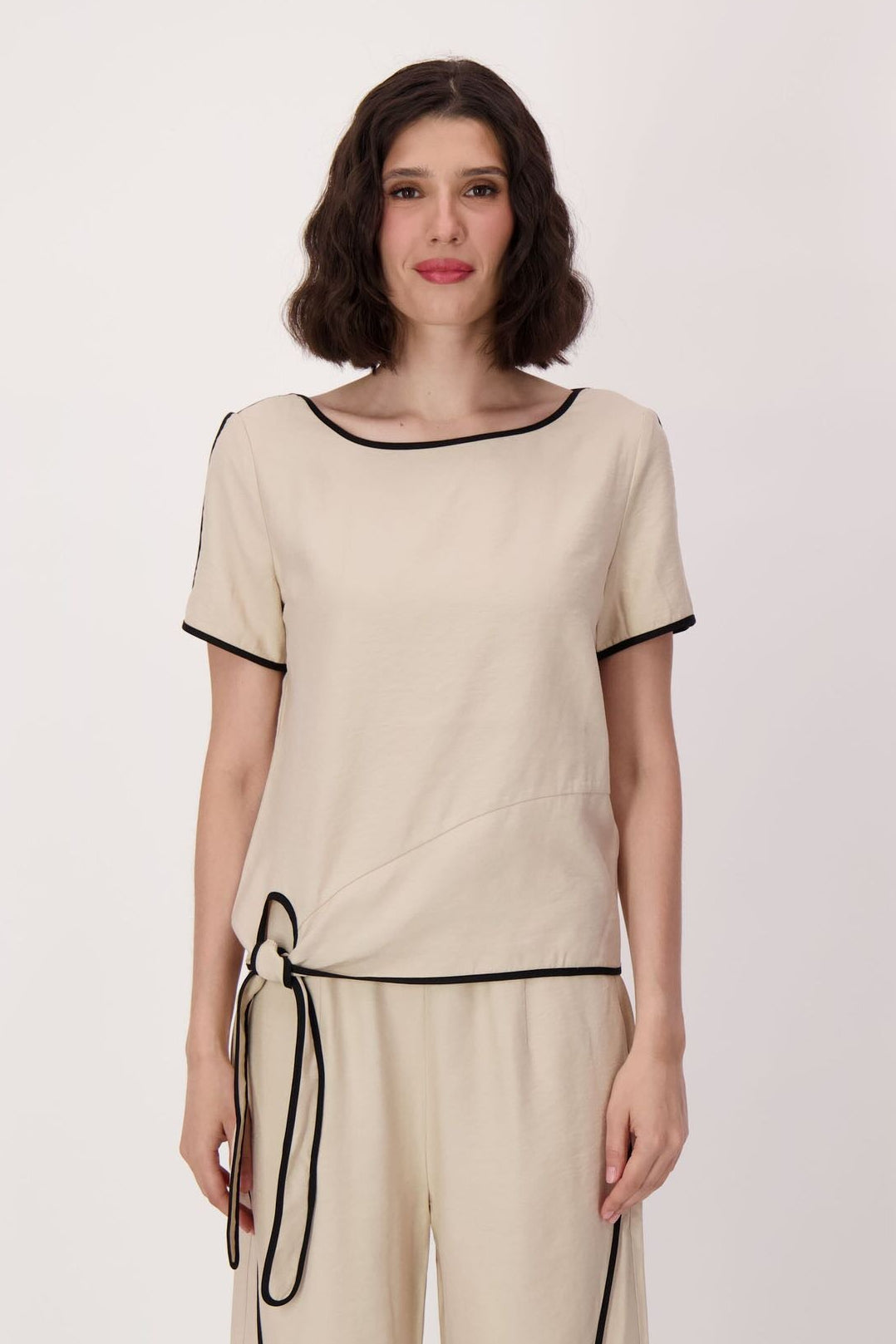 Contrast Trim Side Tie Top