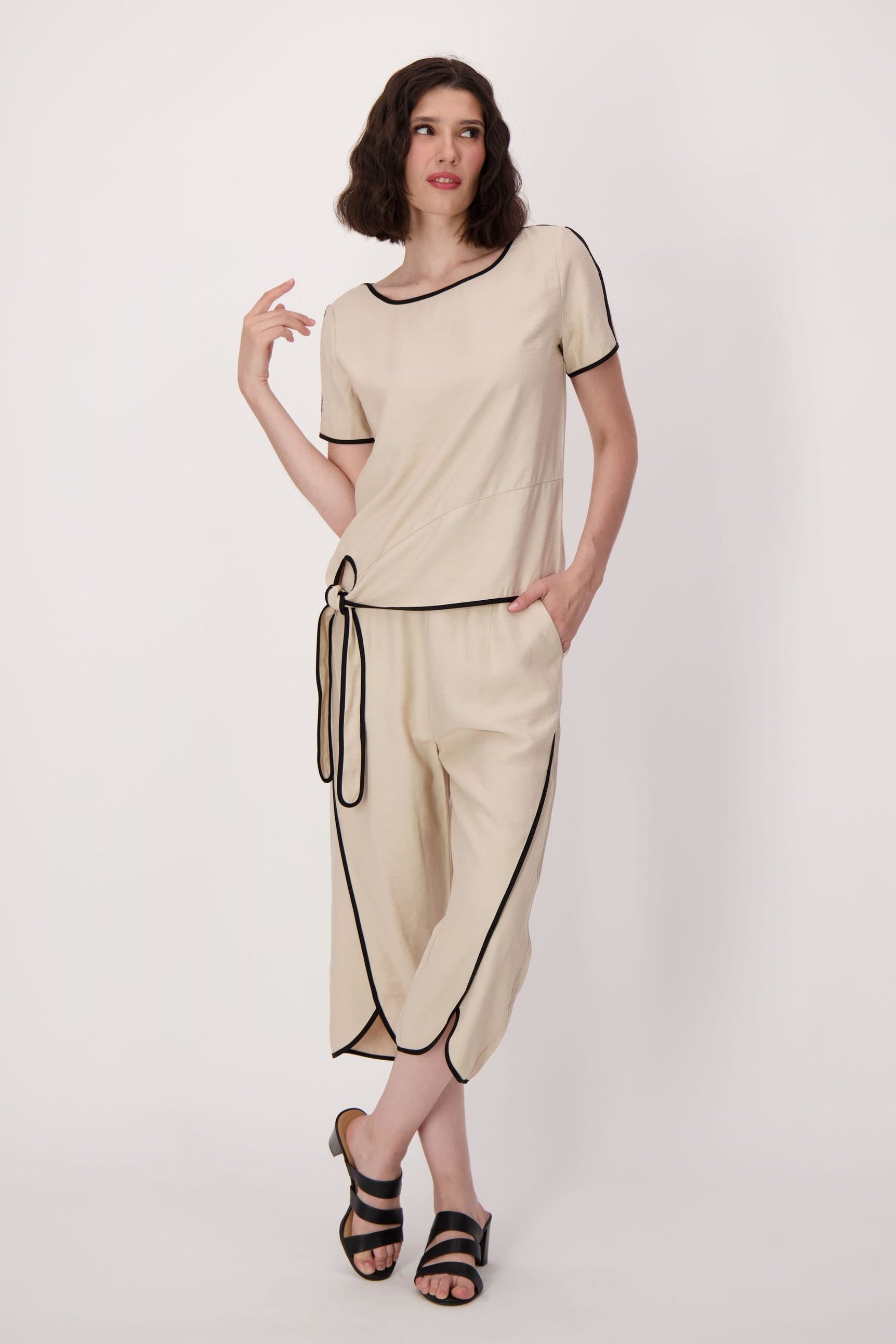 Contrast Trim Side Tie Top