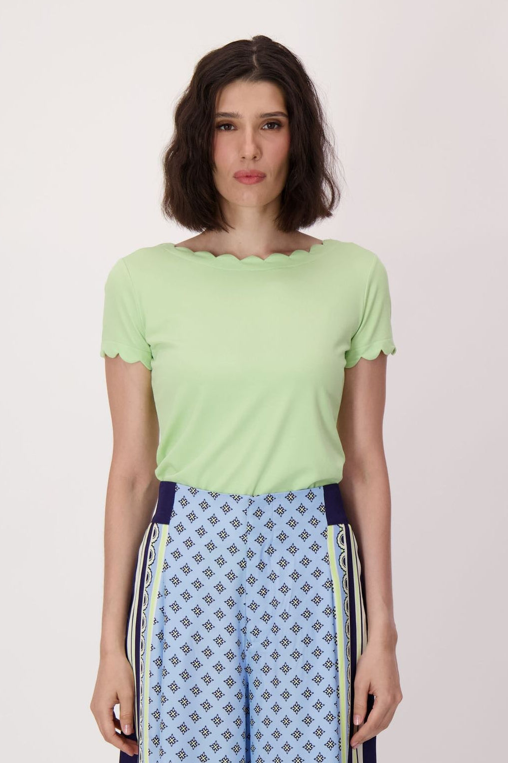 Scallop Trim T-Shirt