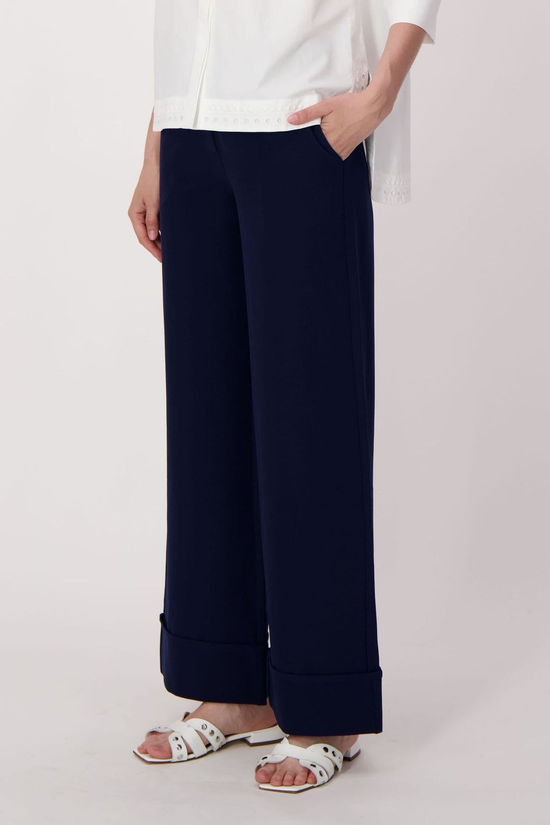 Wide Cuff Basic Essential Pant