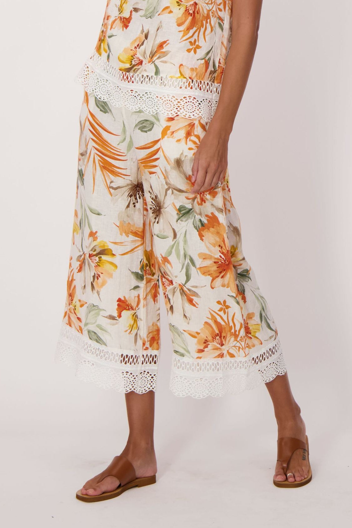 Sunset Palm Lace Hem Linen Capri