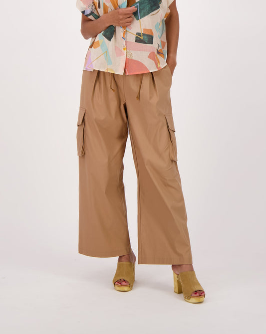 Pleated Front Wide-Leg Cargo Pants