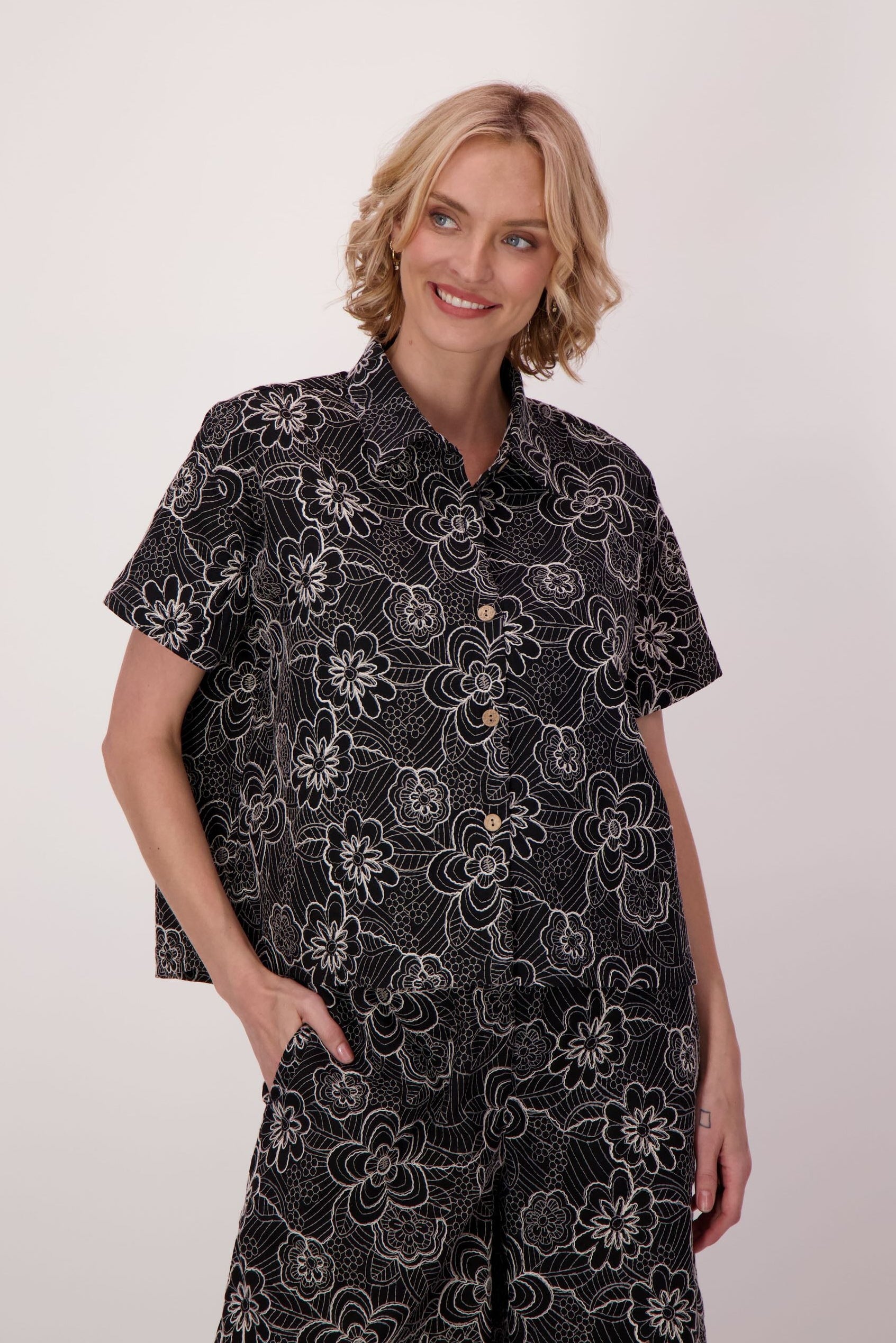 Noir Botanical Embroidered Shirt/Jacket