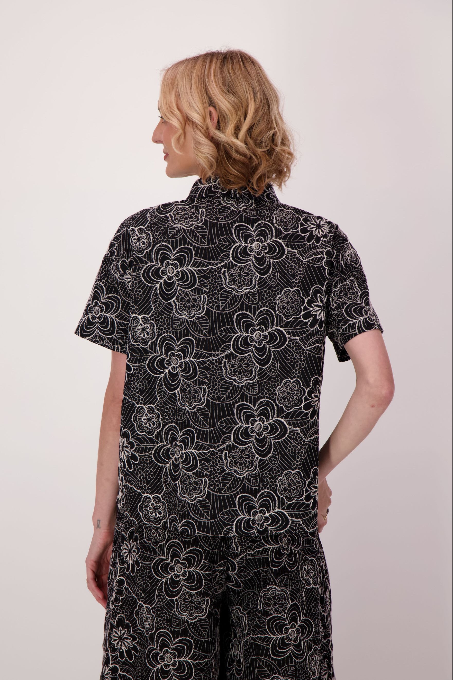 Noir Botanical Embroidered Shirt/Jacket