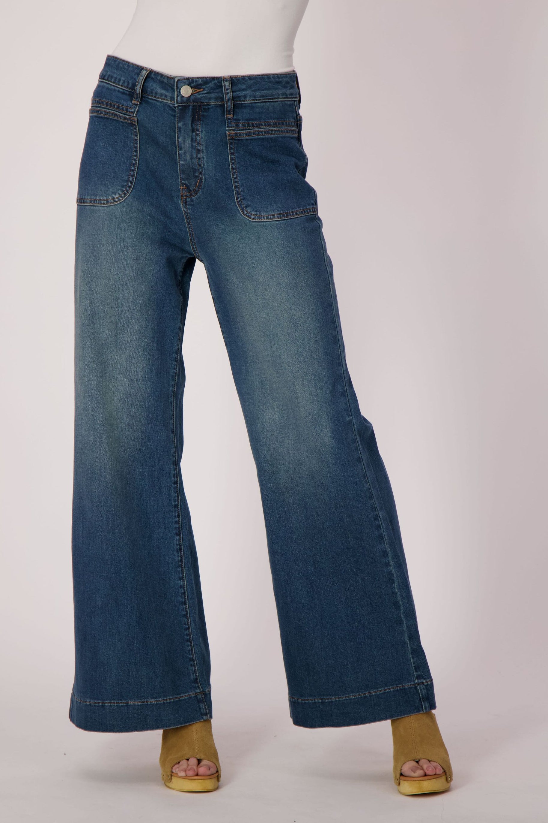 Front Patch Pocket Straight Leg Jean
