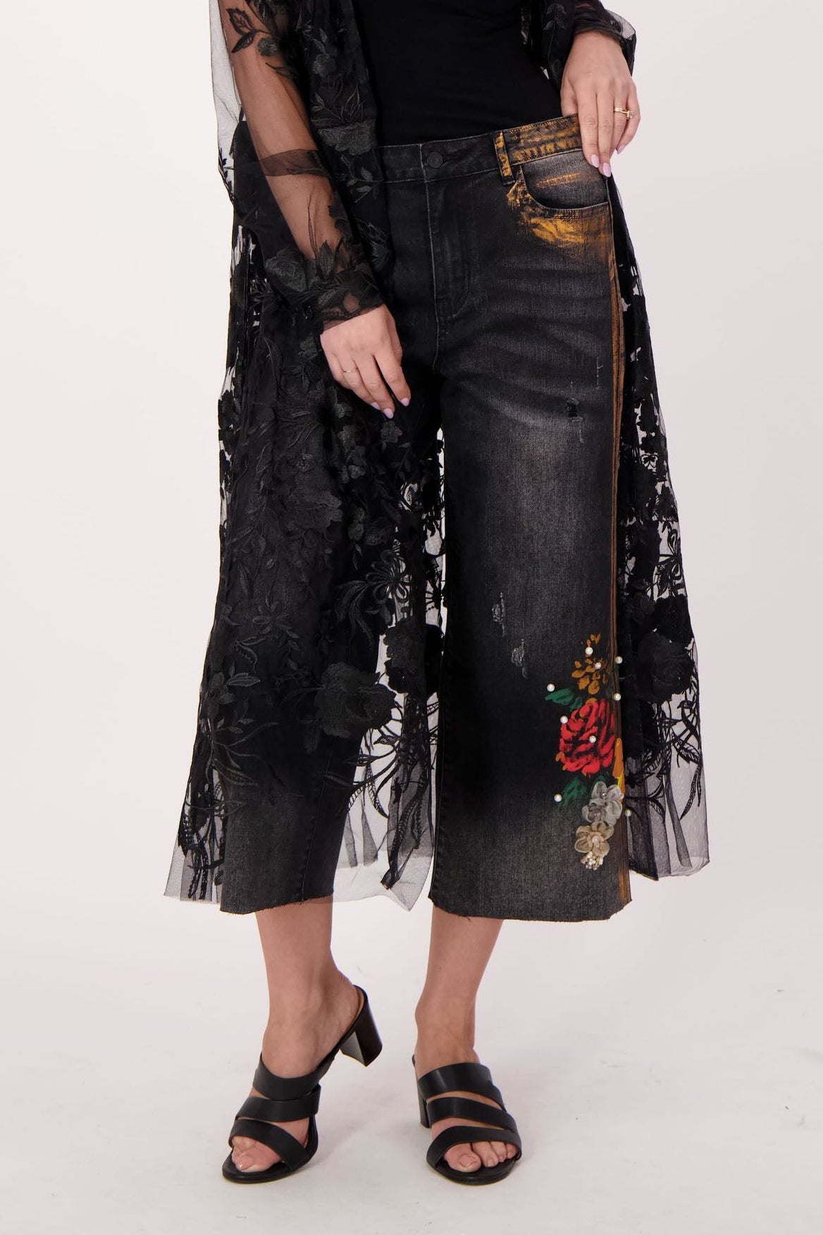 Floral Applique Wide Leg Crop Jean