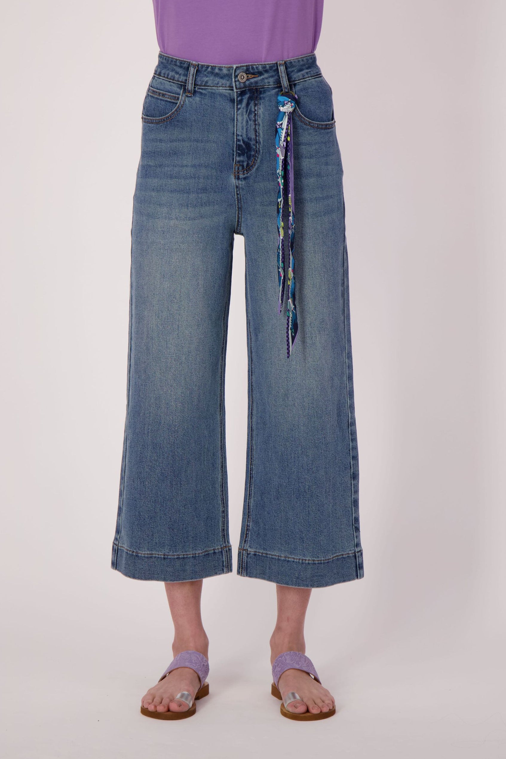 Capri Jean With Removable Scarf