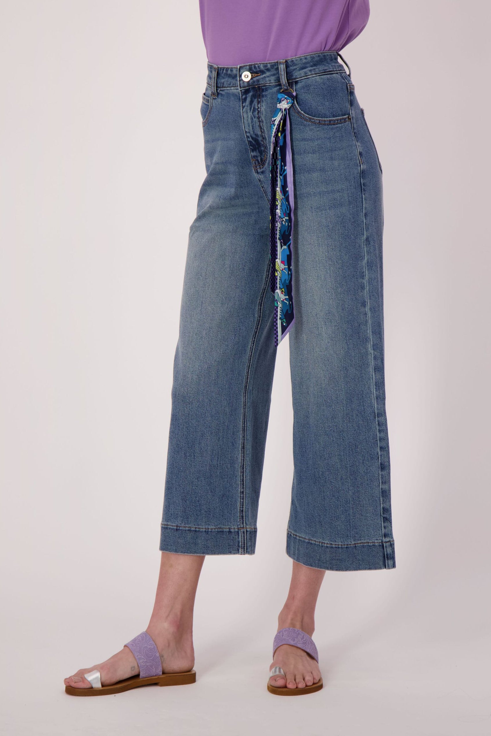 Capri Jean With Removable Scarf