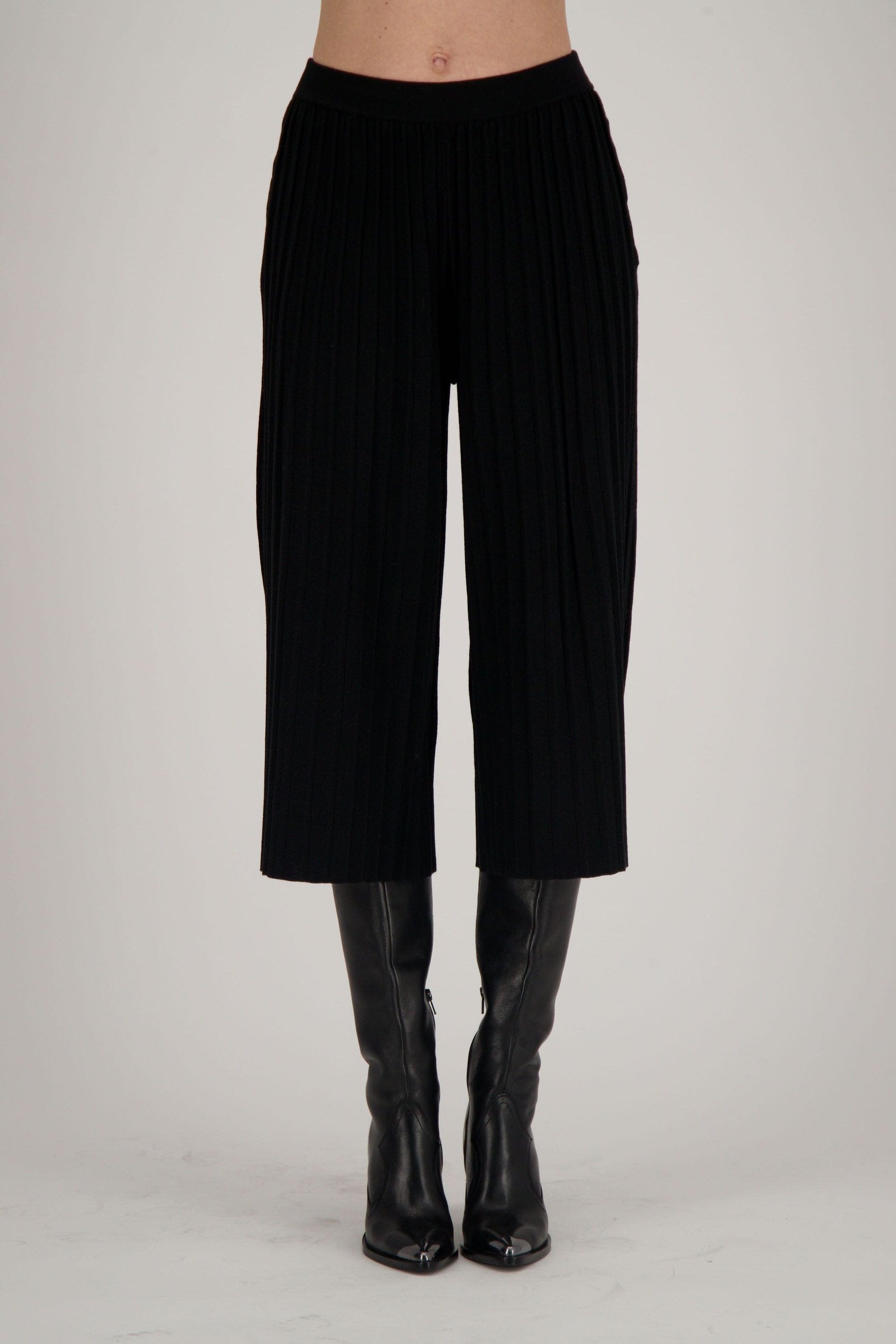 Ribbed Knit Culotte Pant