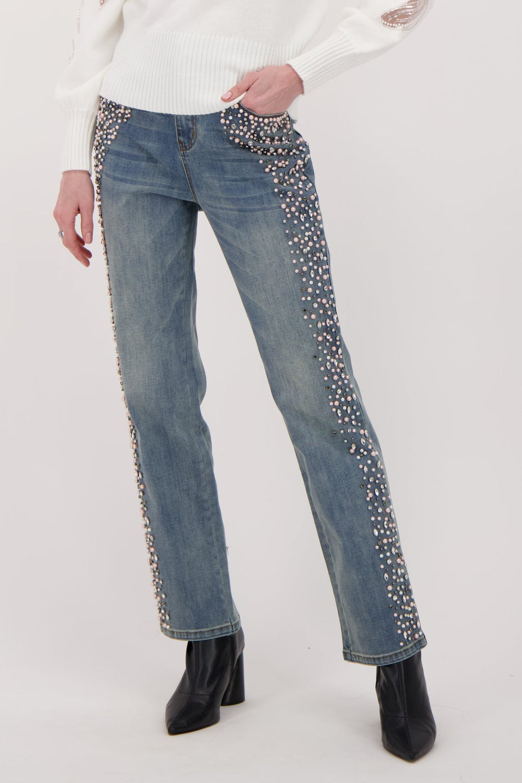 Side Seam Pearl Beading Denim Pant