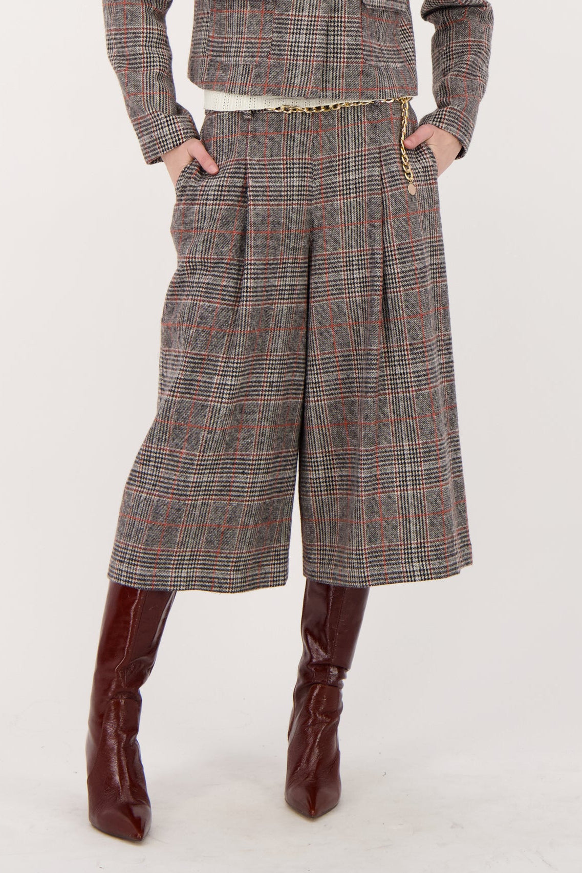 Check Wide Leg Capri Pant With Chain Belt