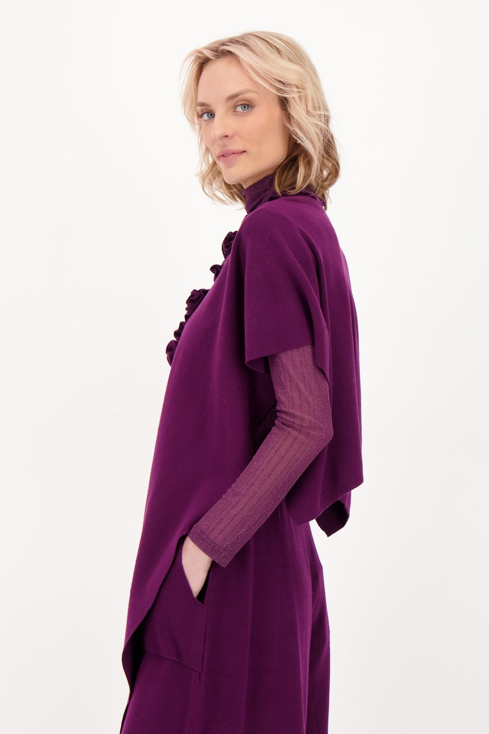 Rosette Hi-Low Shawl