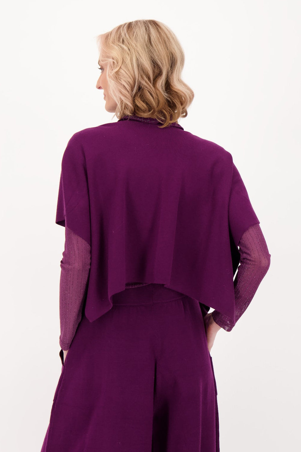 Rosette Hi-Low Shawl