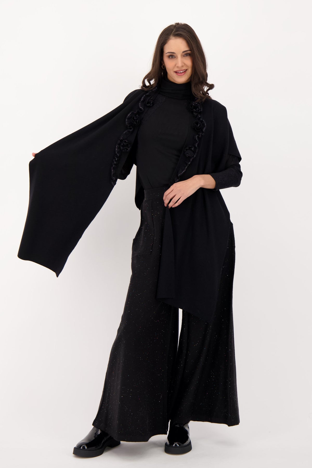 Rosette Hi-Low Shawl