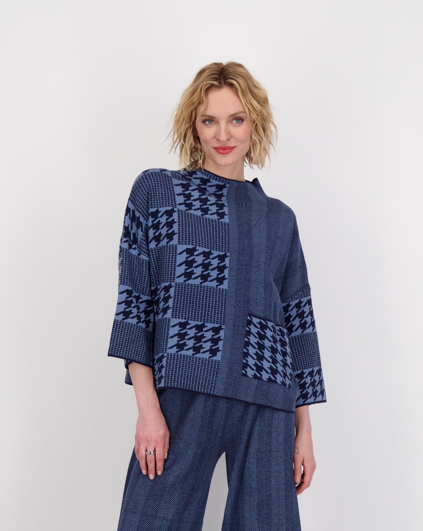 Mock Neck Knit Houndstooth Sweater
