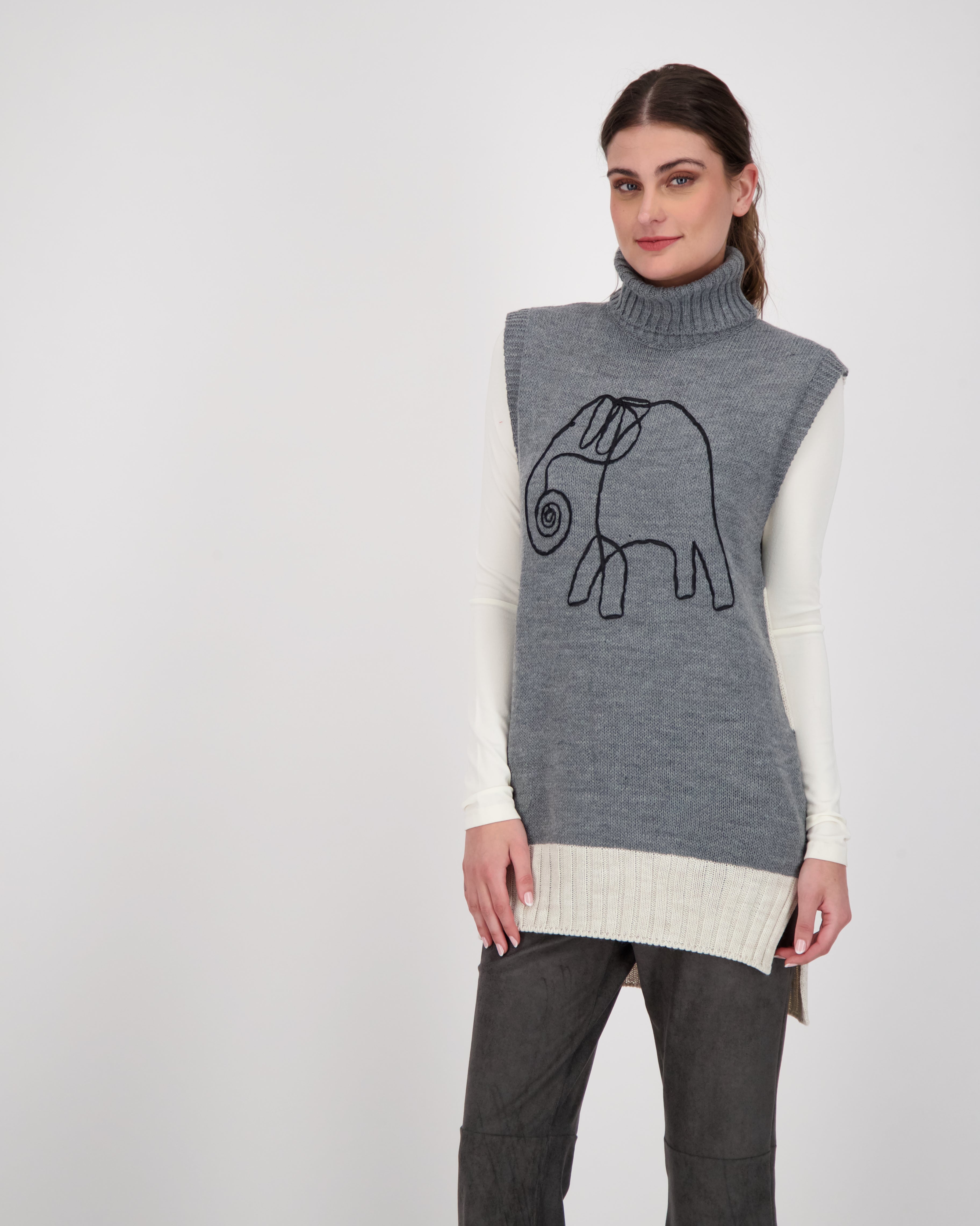 Line Art Melange Sleeveless Turtle Neck Sweater