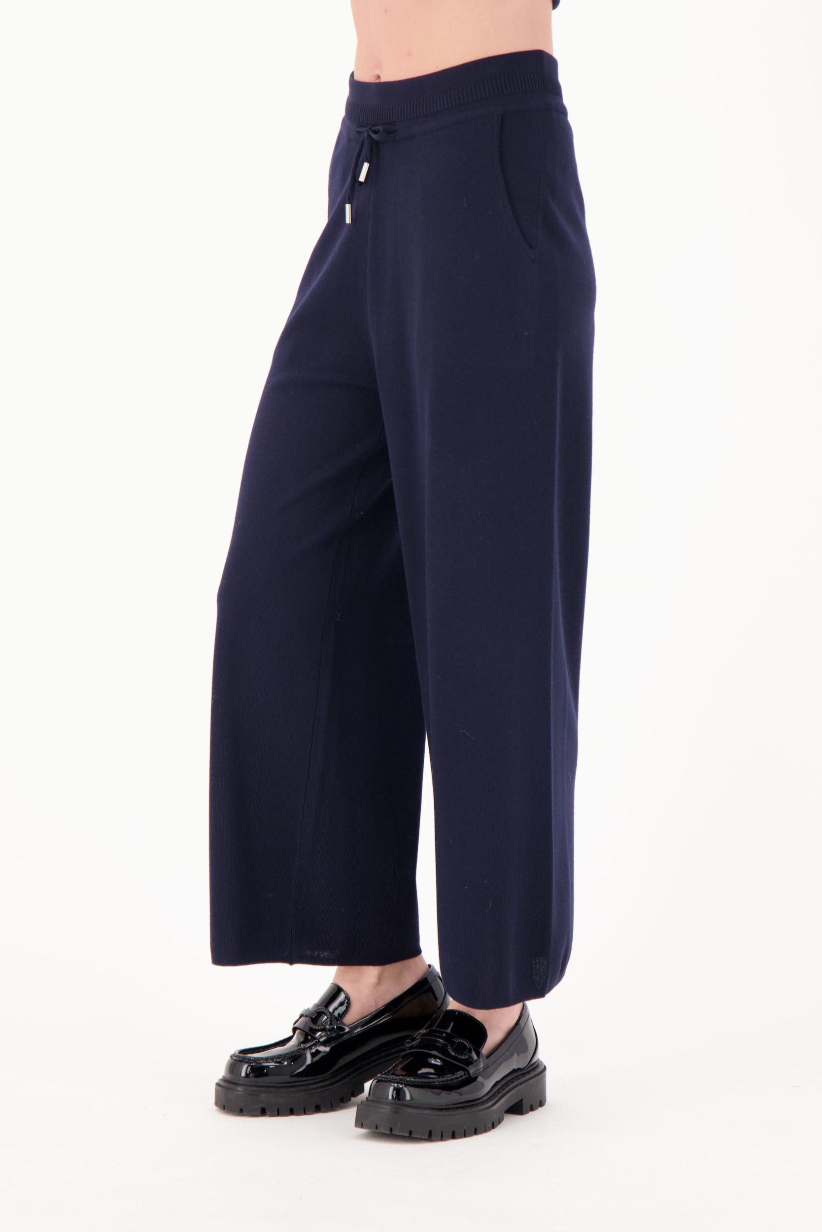 Elastic Waistband Straight Leg Knit Pant