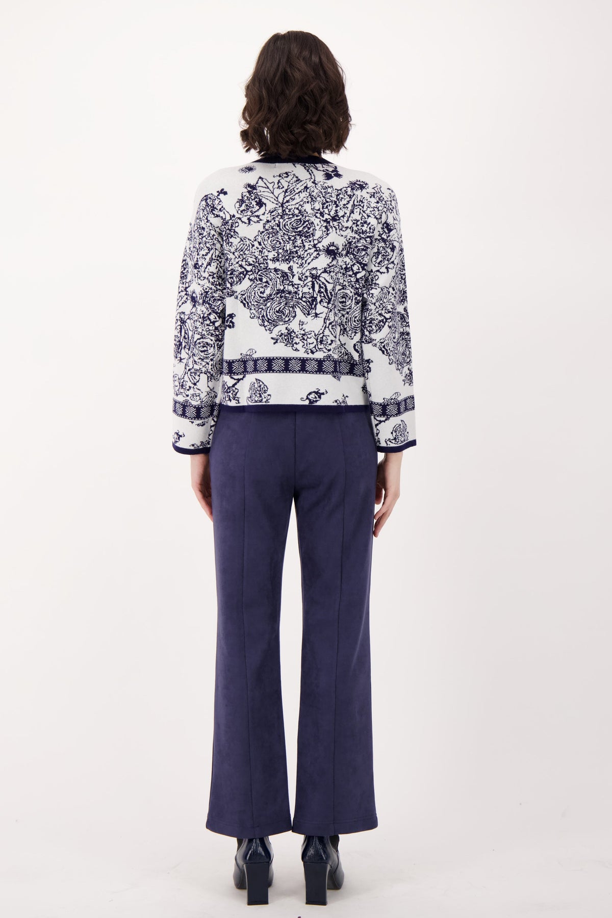 Jacquard Boxy Fit Sweater