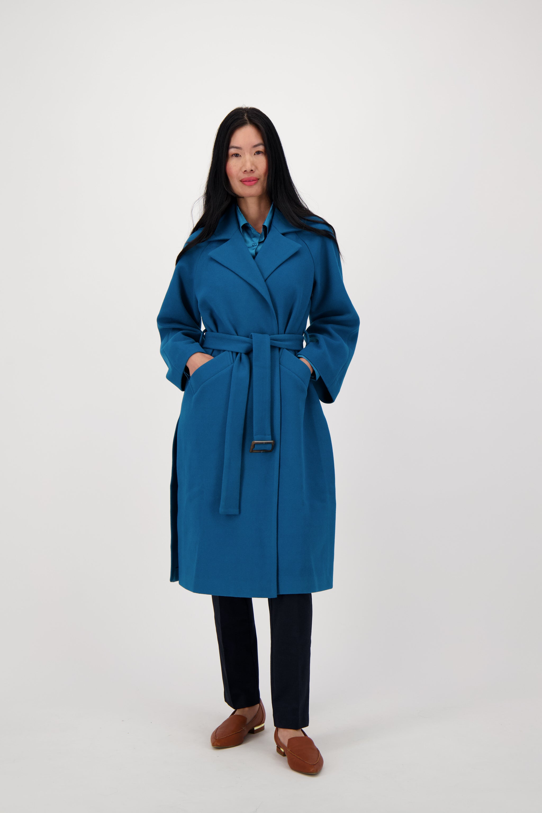Coat With Notched Lapel Collar
