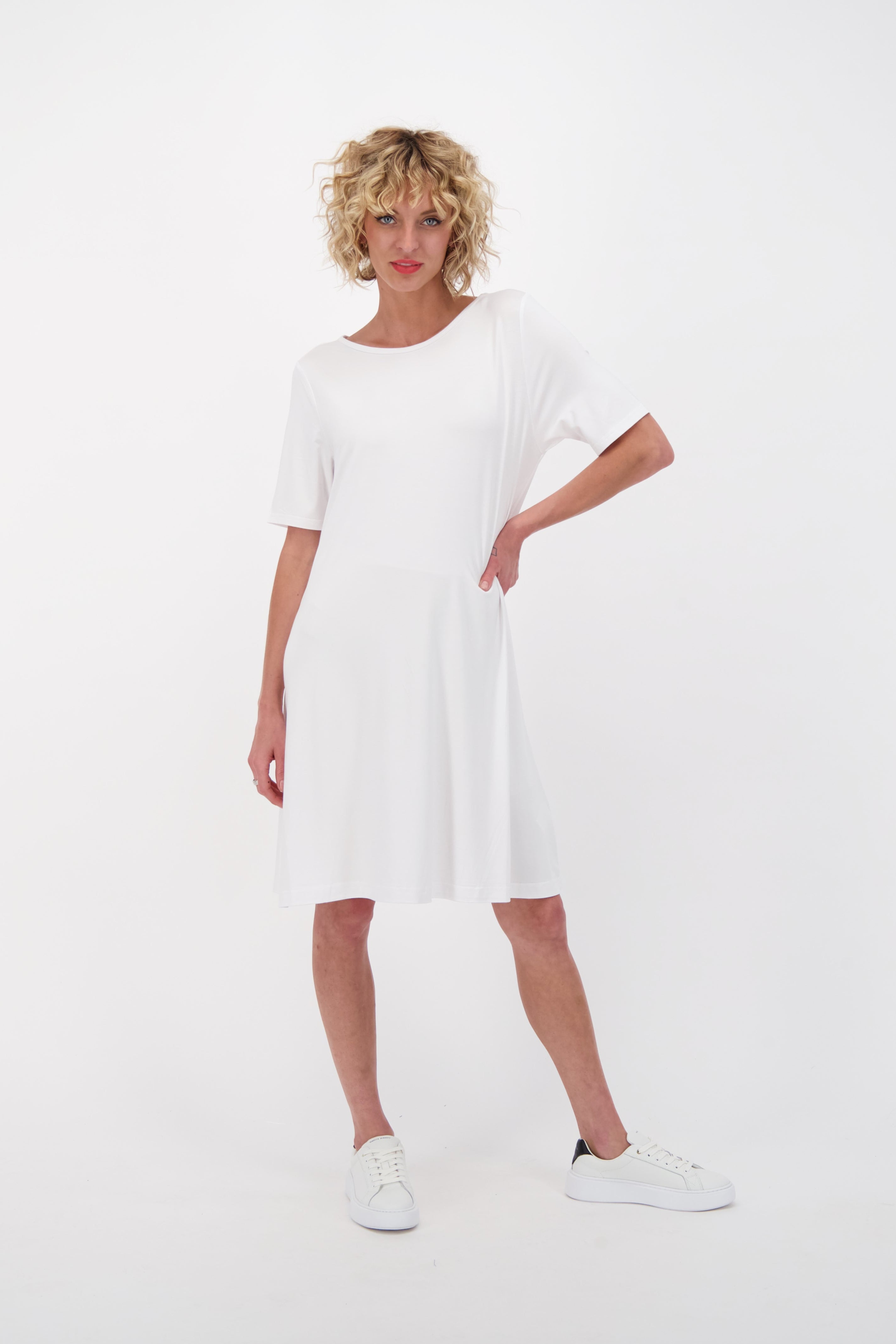 spanner the essential dress white