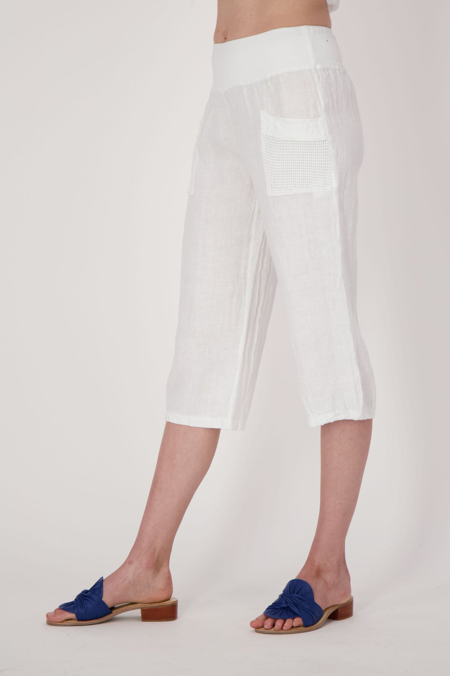 Linen Capri Pant With Mesh Pockets