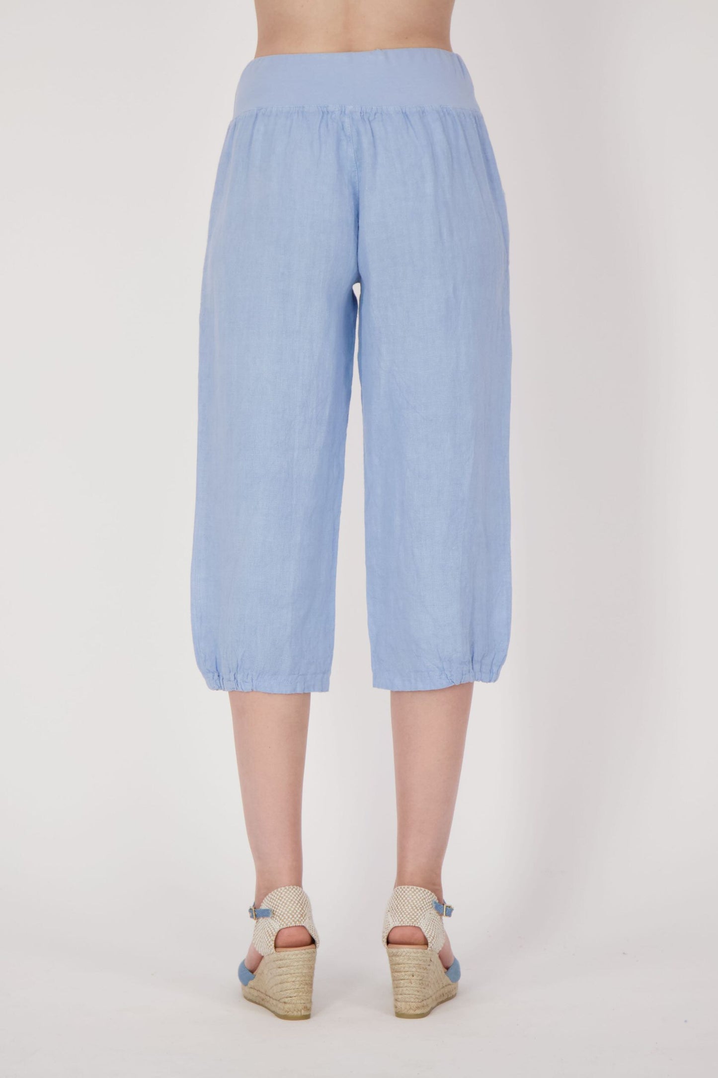 Linen Capri Pant With Mesh Pockets