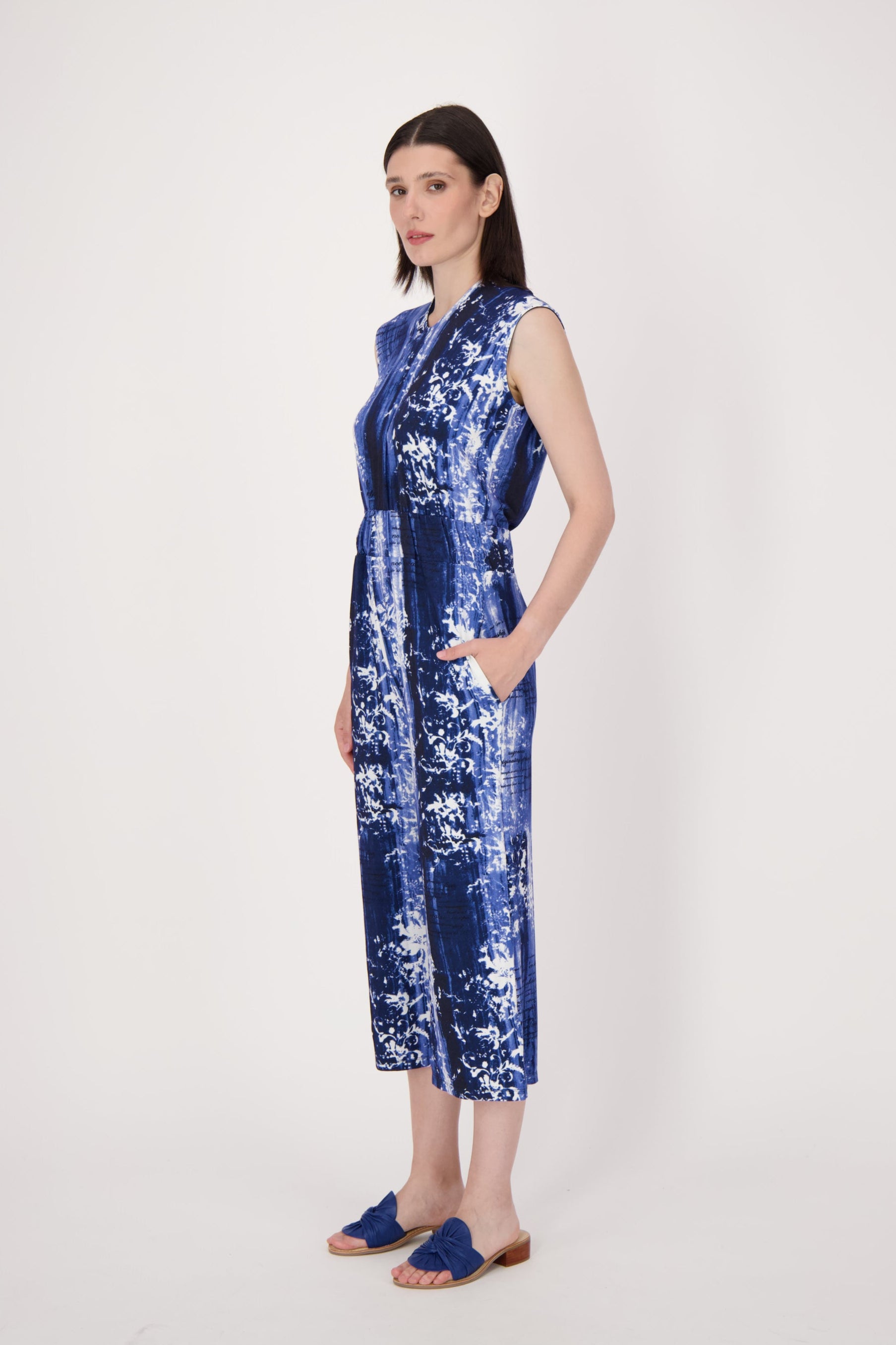 Scribble Reversible Jumper