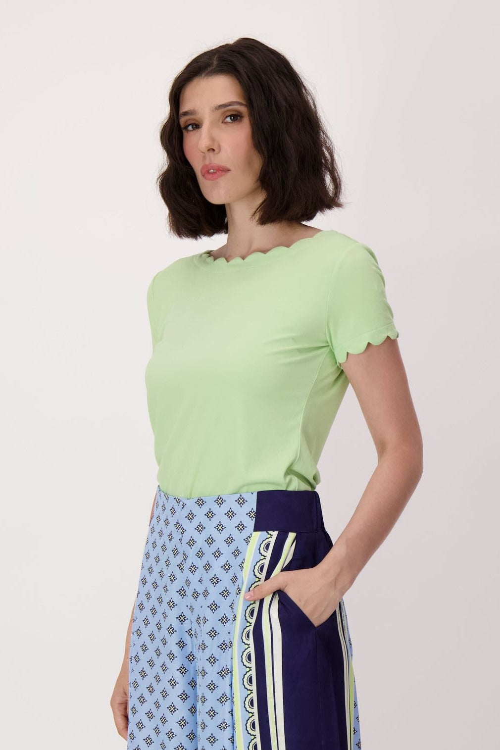 Scallop Trim T-Shirt