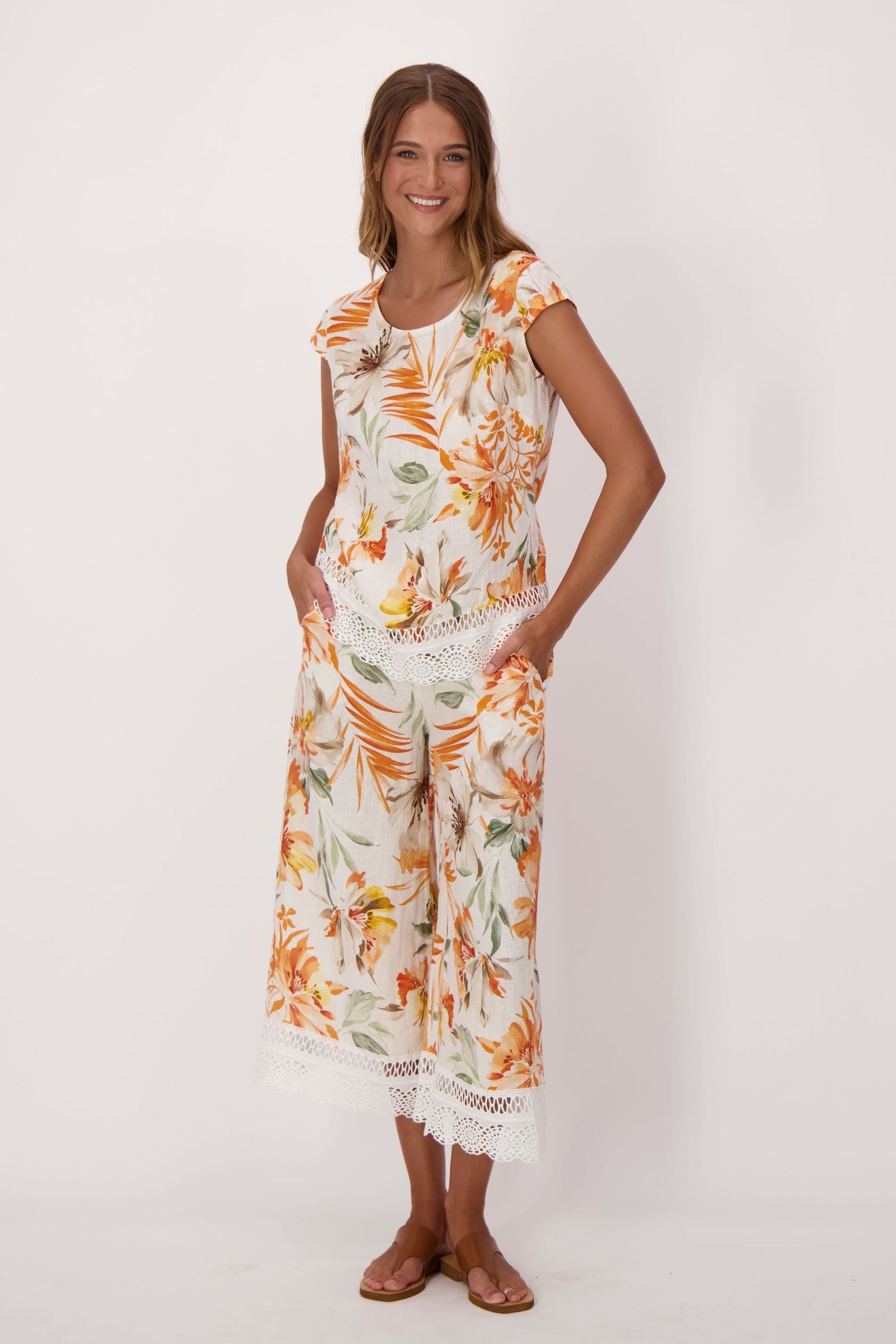 Sunset Palm Lace Hem Linen Capri