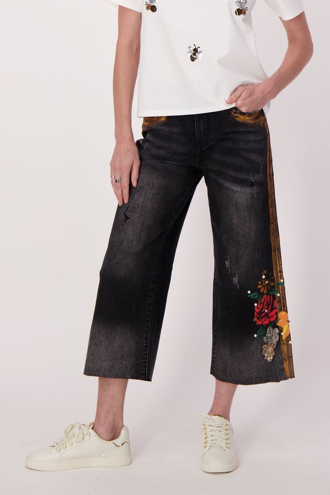 Floral Applique Wide Leg Crop Jean