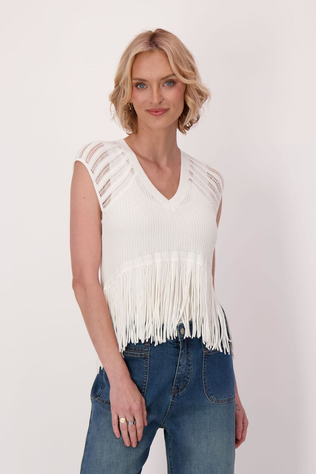 Fringe Hem Sleeveless Sweater