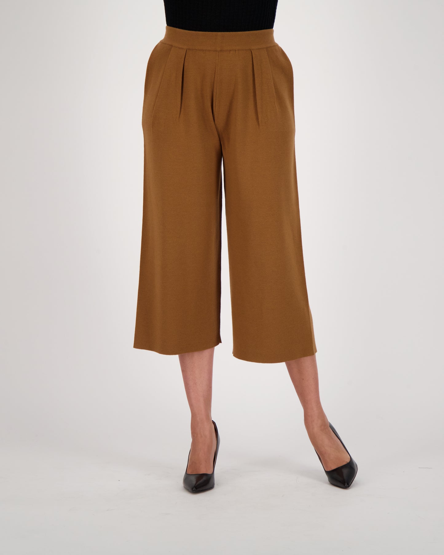 Pull-On Gaucho Knit Pant
