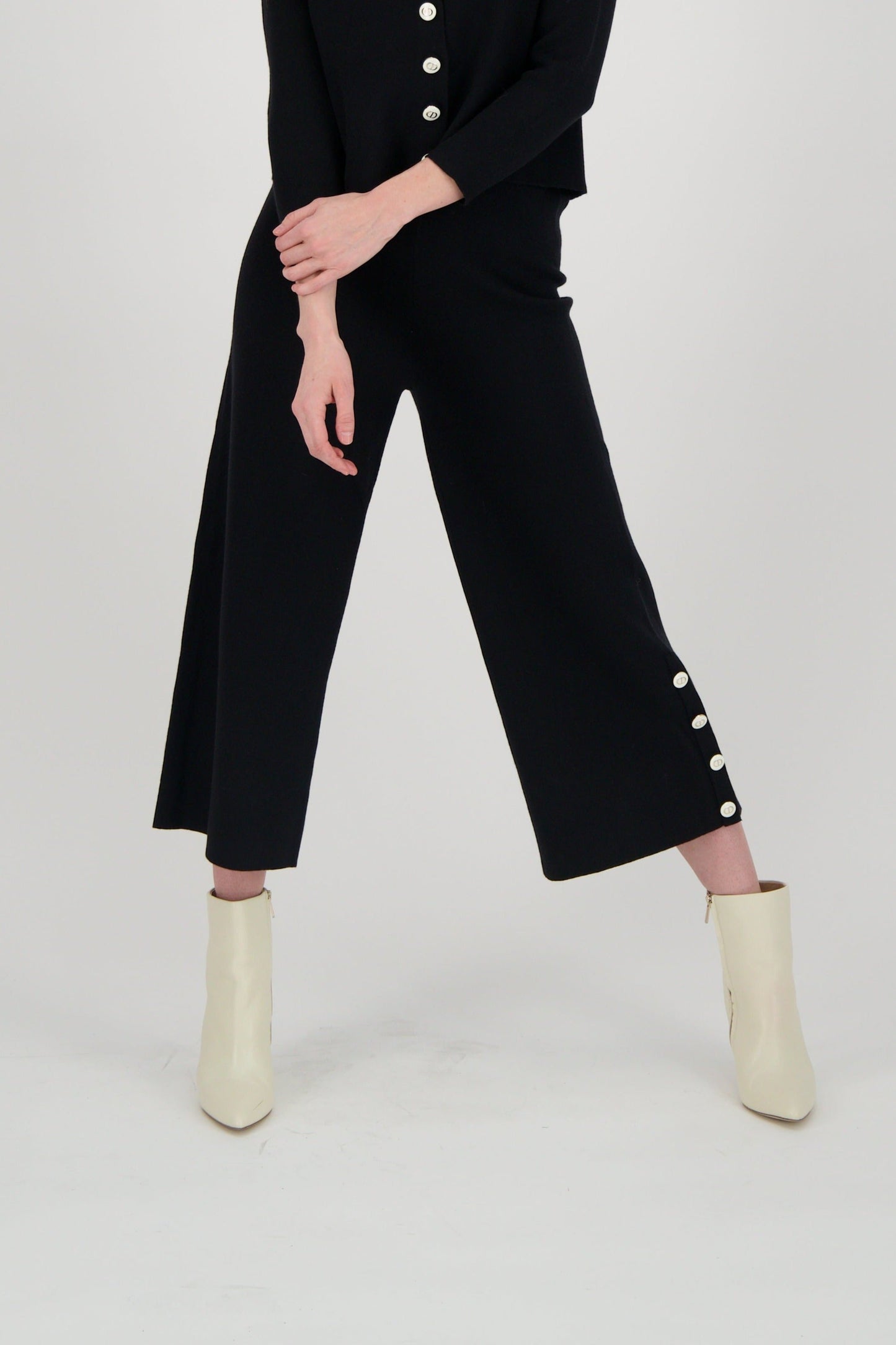 Side Button Knit Culotte