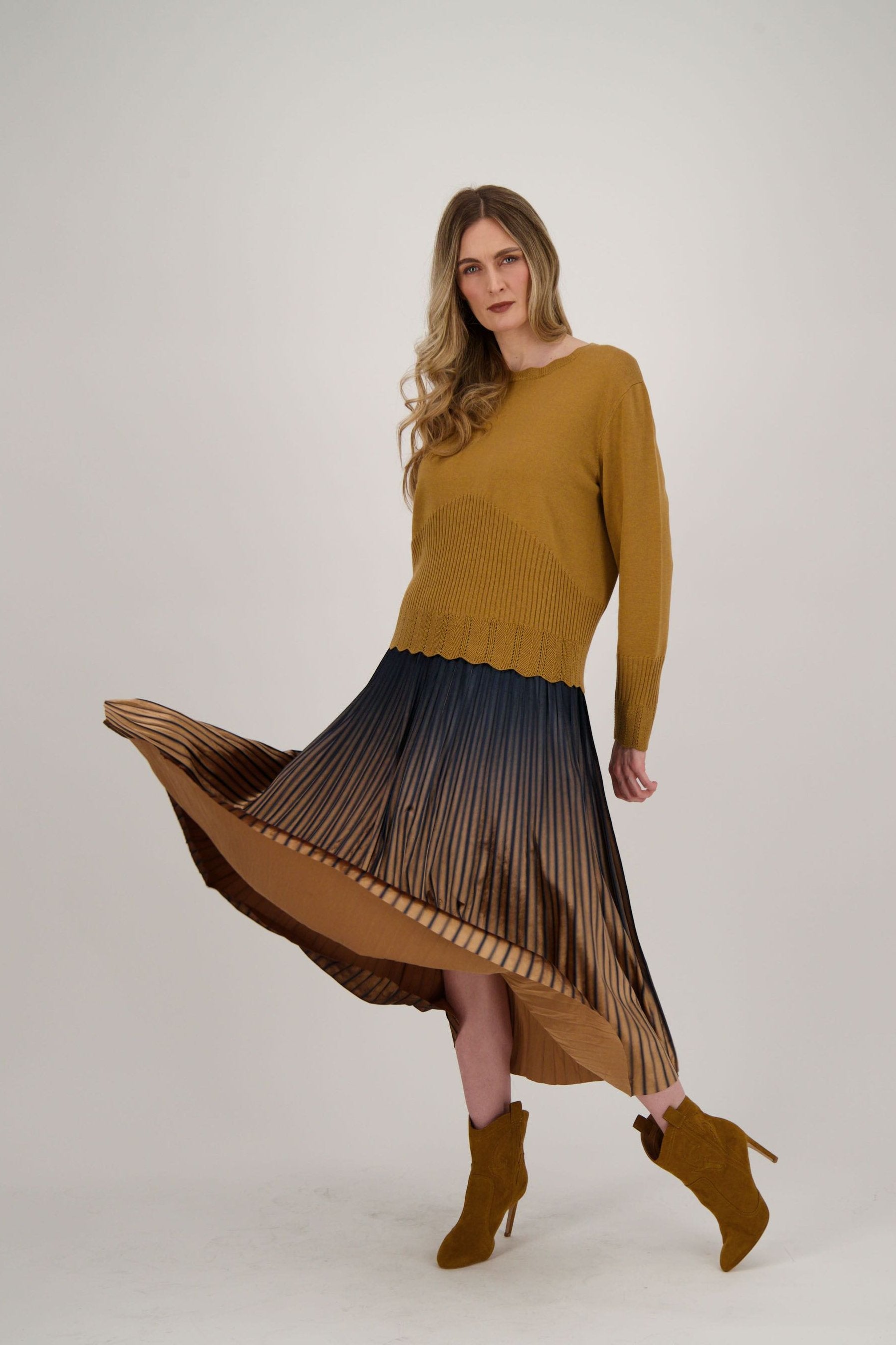 Ombre Velvet Pleated Skirt