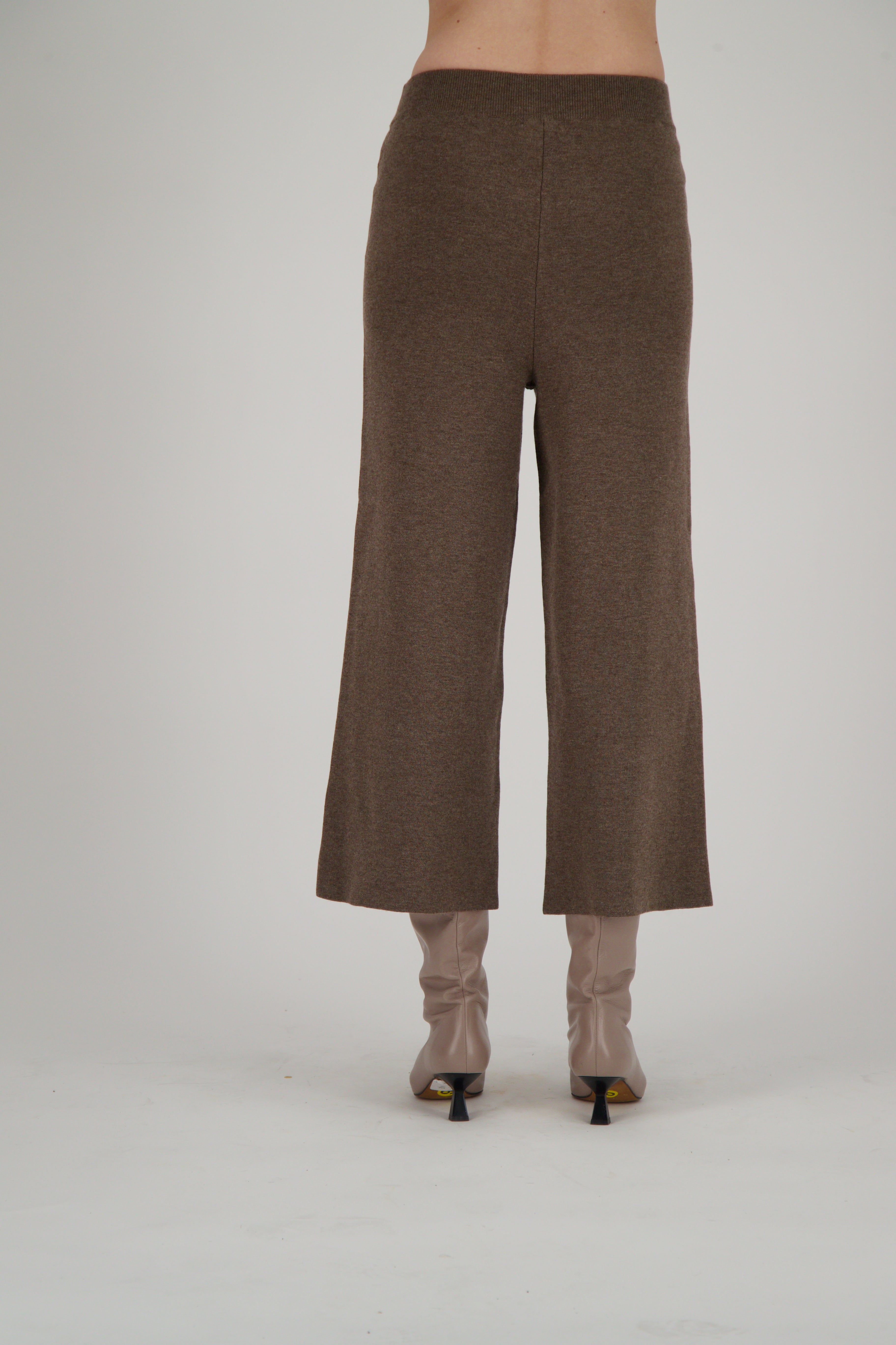 Wide Leg Patch Pocket Knit Pant