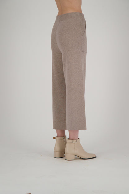 Wide Leg Patch Pocket Knit Pant