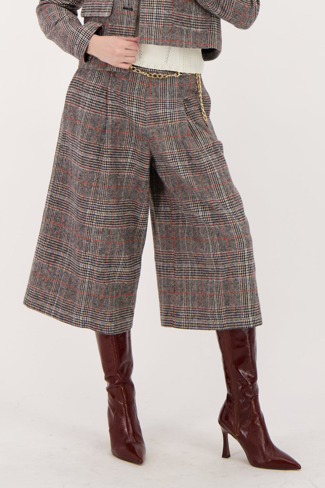 Check Wide Leg Capri Pant With Chain Belt