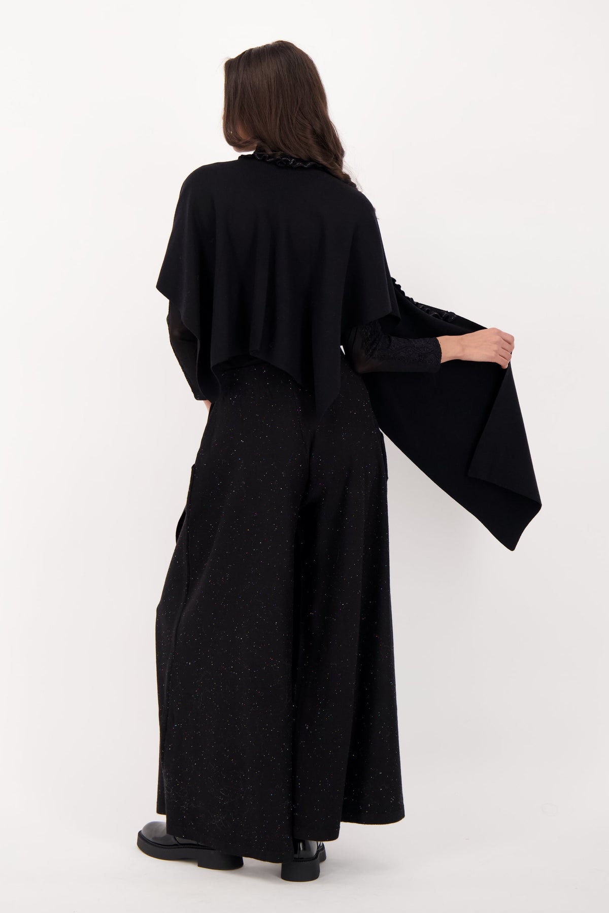 Rosette Hi-Low Shawl