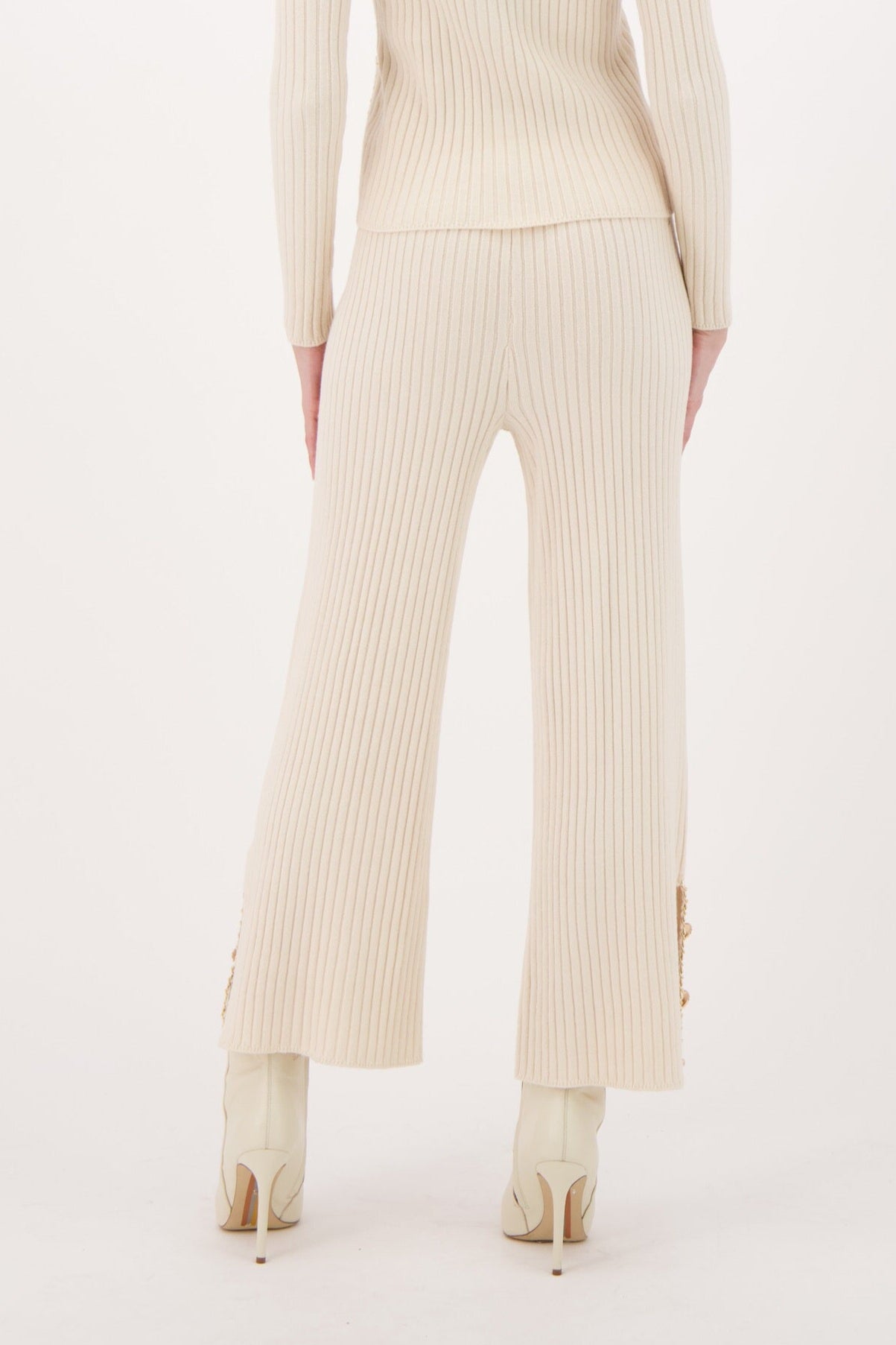 Chain Details Button Hem Detail Rib Knit Pant