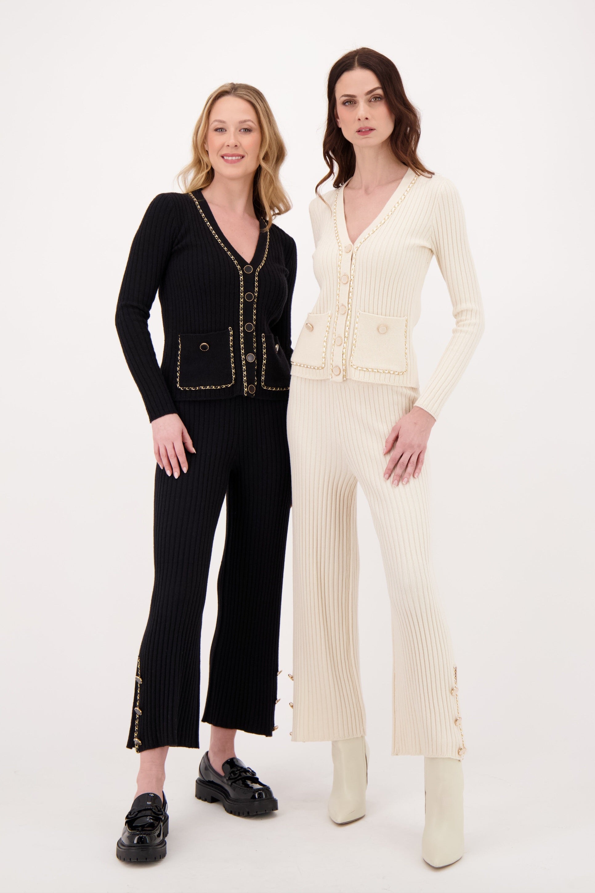 Chain Details Button Hem Detail Rib Knit Pant