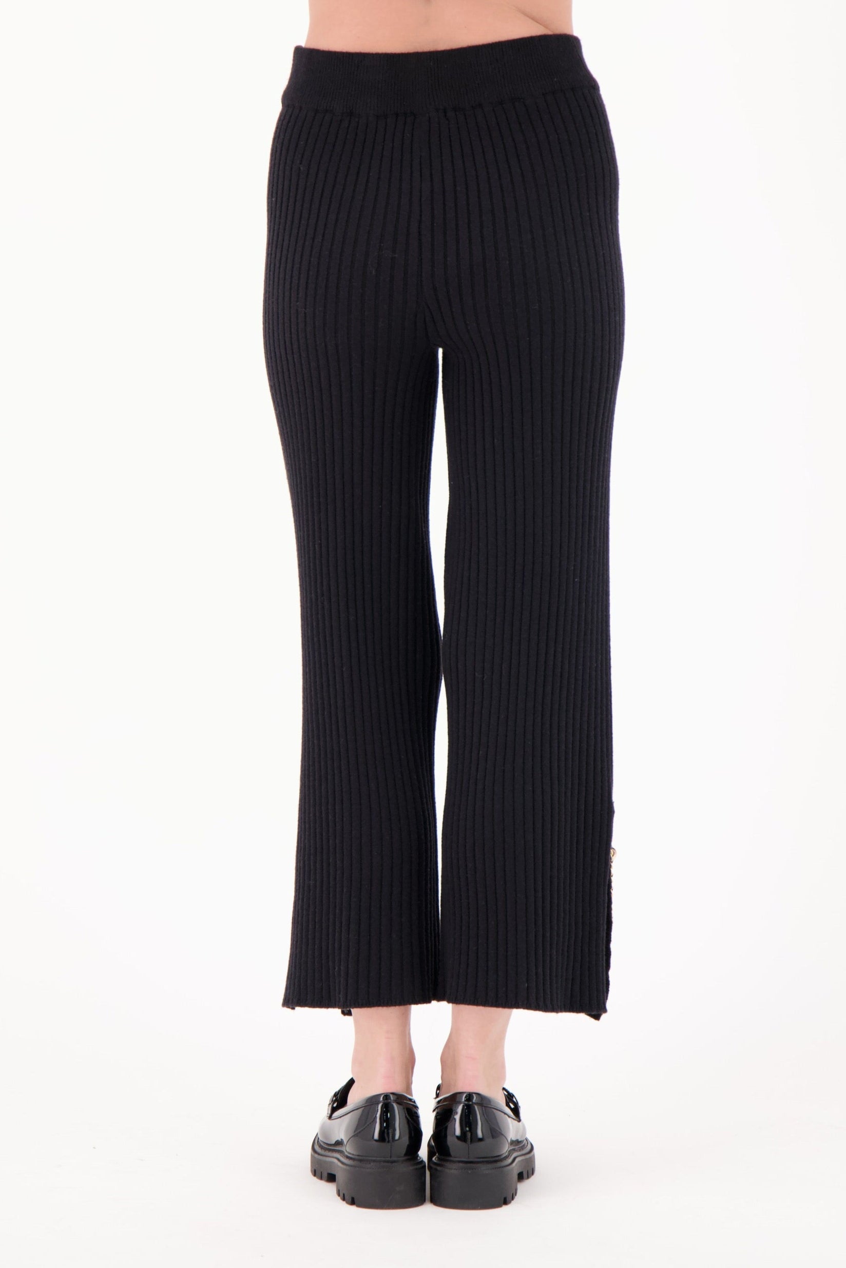 Chain Details Button Hem Detail Rib Knit Pant