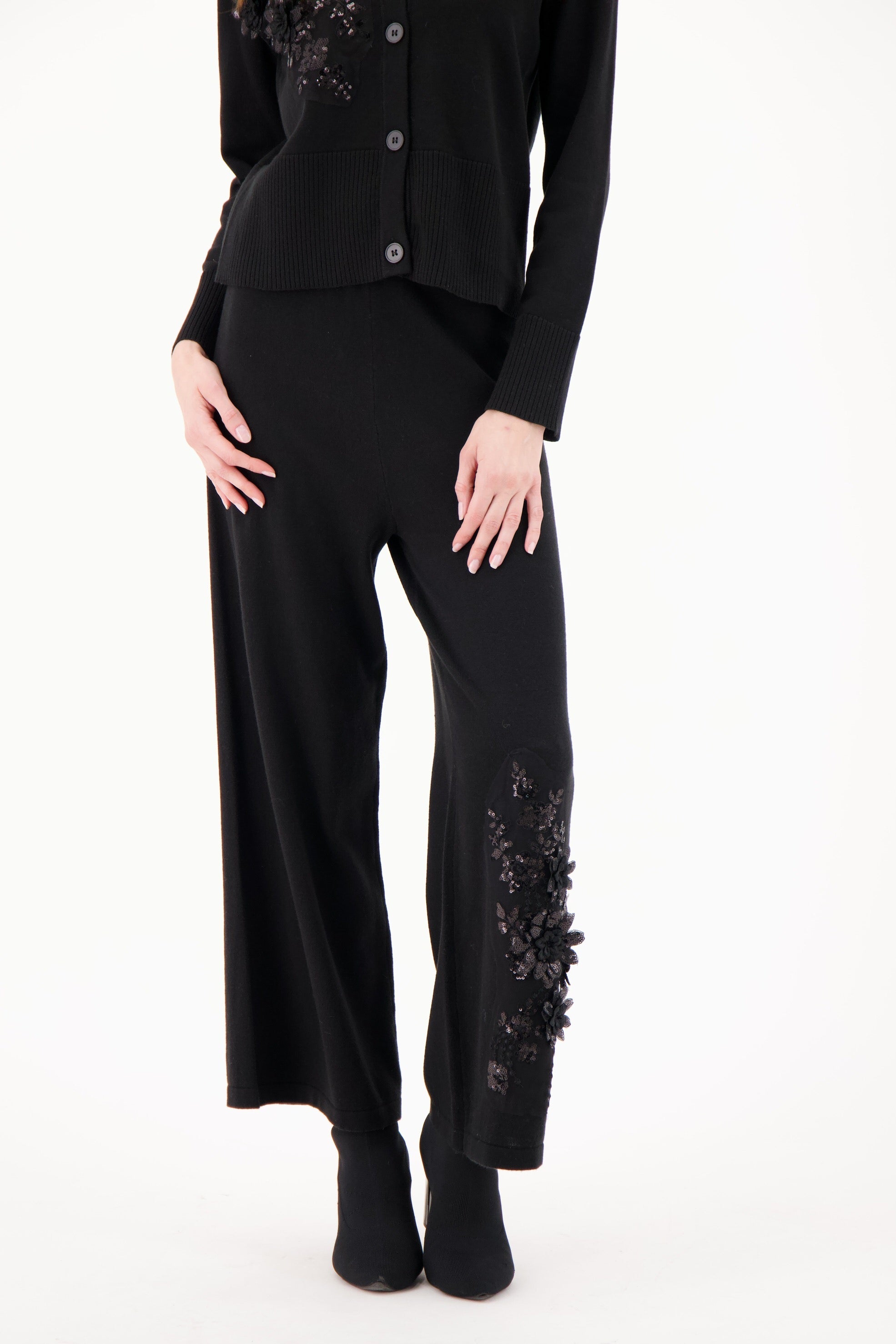 Asymmetrical Floral Applique Pant