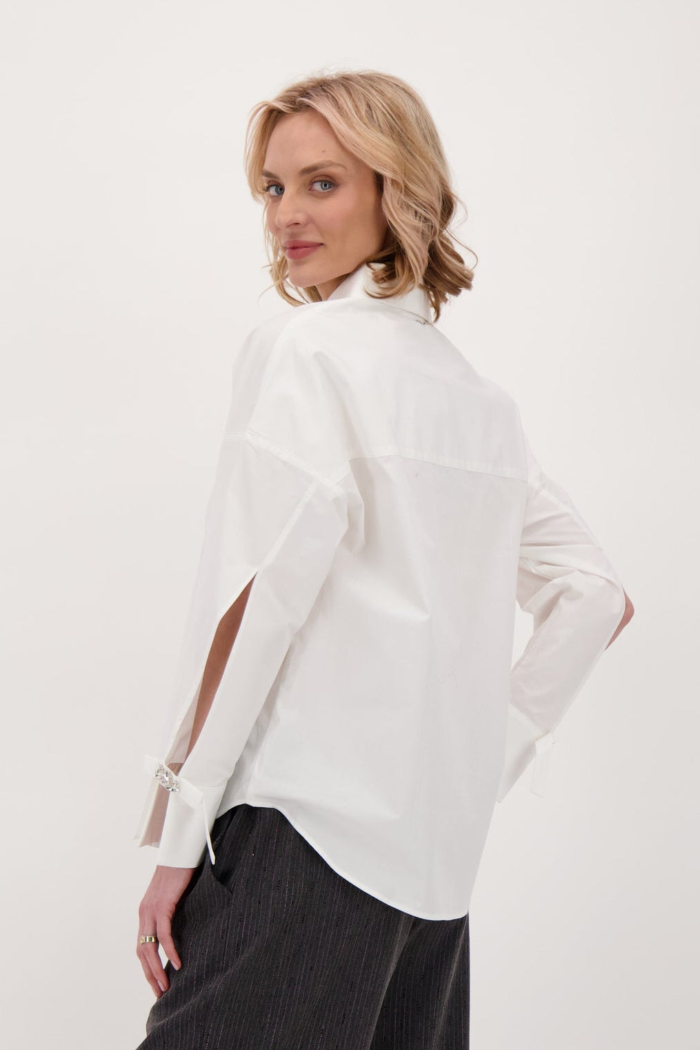 Diamond Cuff Split Sleeve Shirt