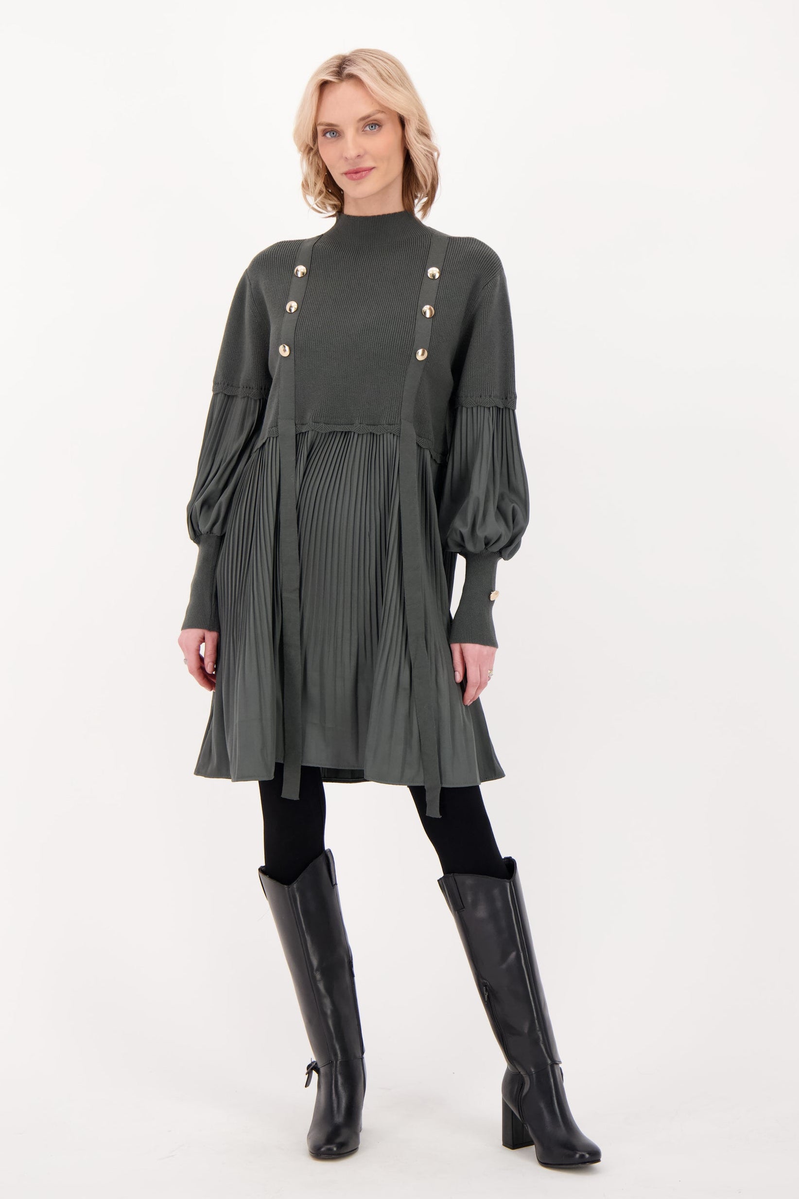 Button Detailed Sweater/Pleated Dress