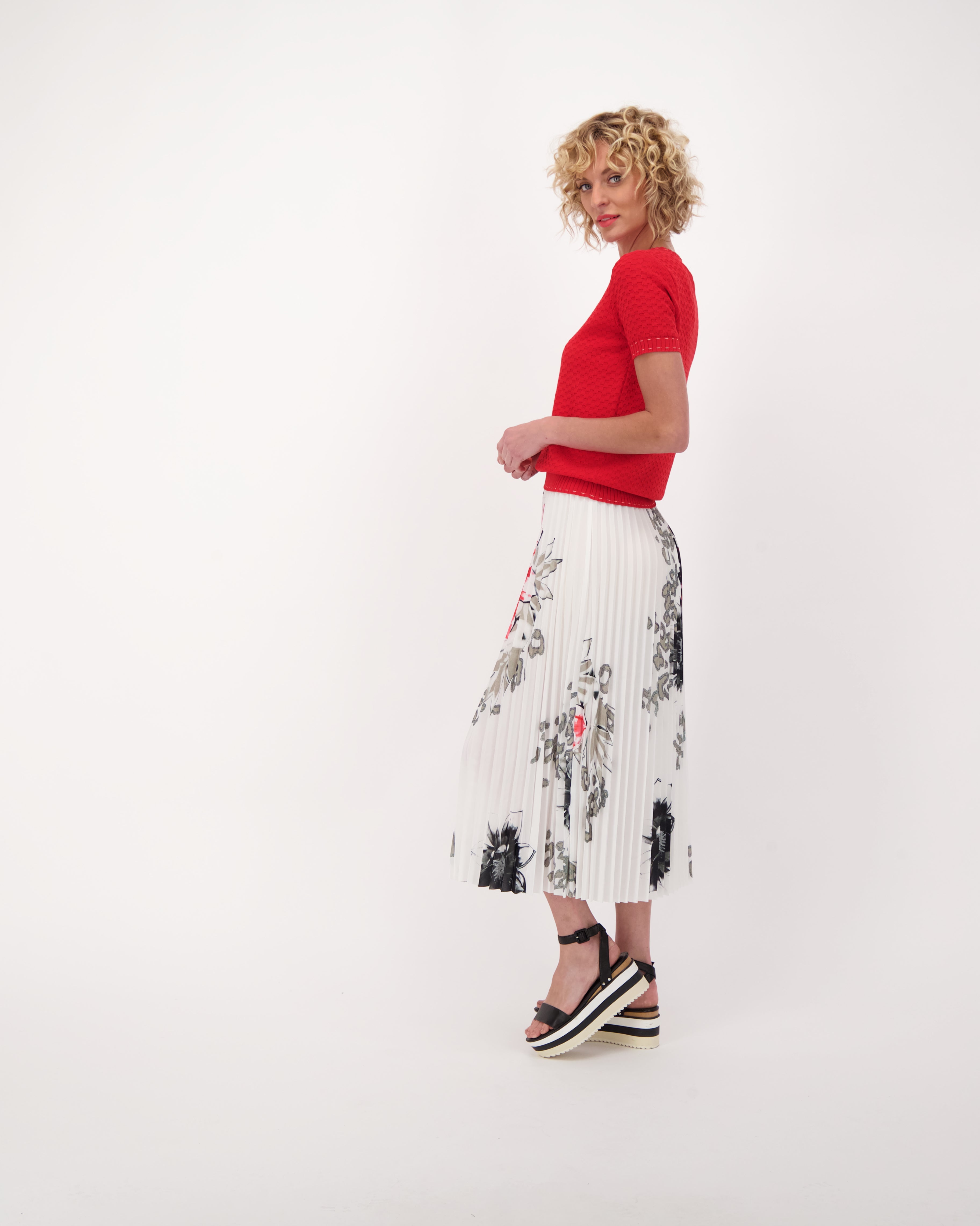 Flower Knit Short Sleeve Sweater