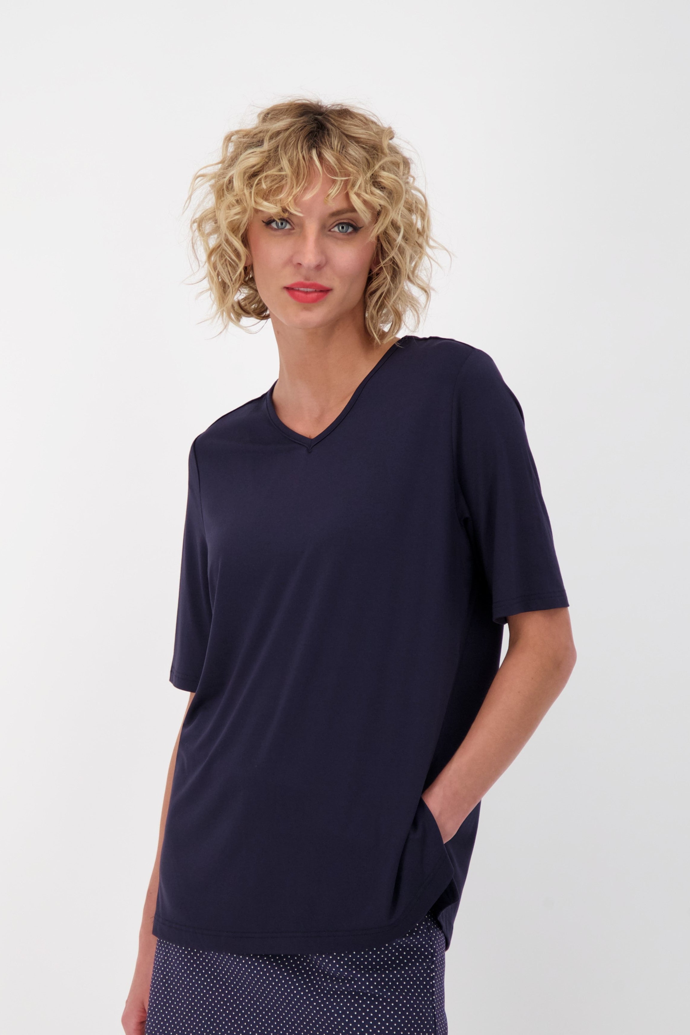 spanner essentials vneck tunic